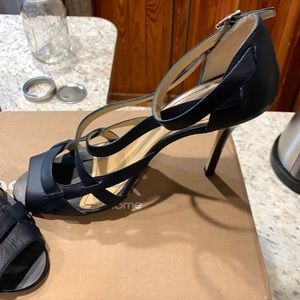 Leather MANOLO BLAHNIK heels.  Size 39 (US 9)